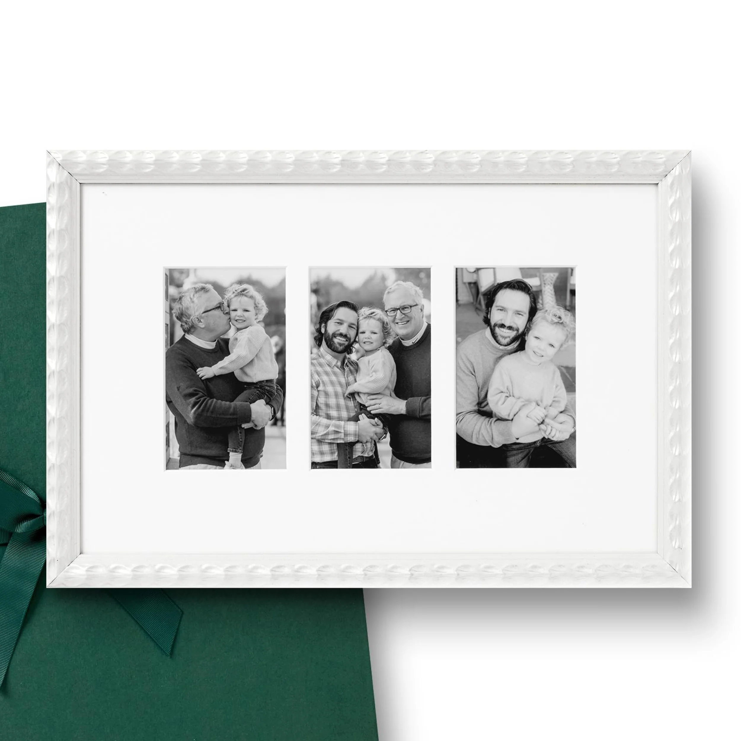 The Three Generation - Image 8